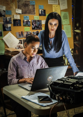 Toni Trucks - Seal Team (2021) 4x09 &#039;Reckoning&#039;