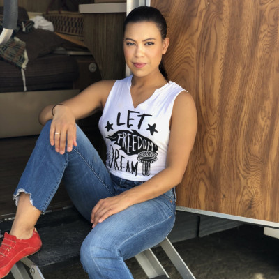 Toni Trucks