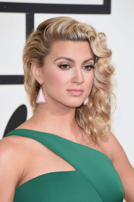 Tori Kelly pic #868485