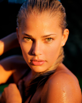 Tori Praver pic #154090