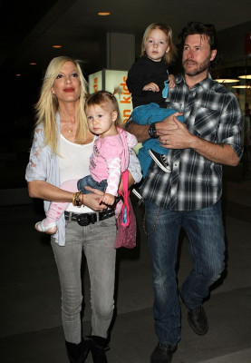 Tori Spelling pic #264117