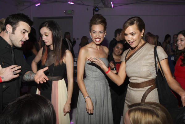 Torrey DeVitto pic #570322