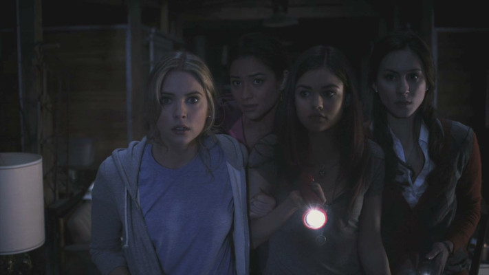 Troian Avery Bellisario pic #804189