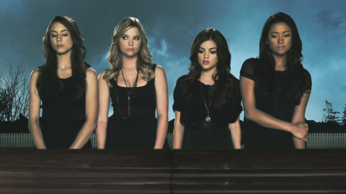 Troian Avery Bellisario pic #809469