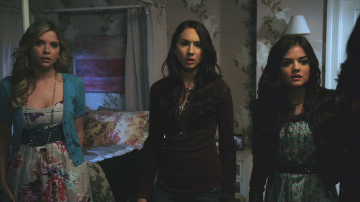 Troian Avery Bellisario pic #821814