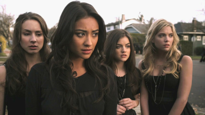 Troian Avery Bellisario pic #817863