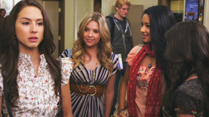 Troian Avery Bellisario pic #813371