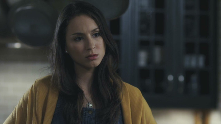 Troian Avery Bellisario pic #821812