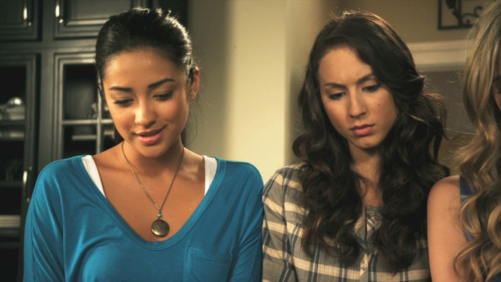 Troian Avery Bellisario pic #818929