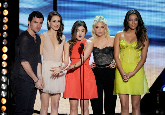 Troian Avery Bellisario pic #828751