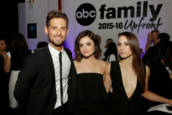 Troian Avery Bellisario pic #810123