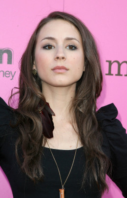 Troian Avery Bellisario pic #601037