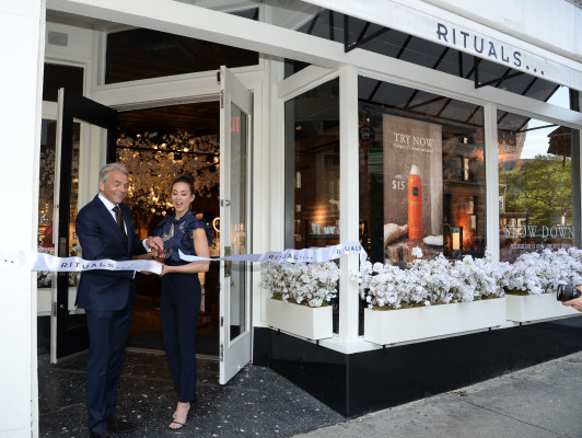 Troian Avery Bellisario pic #962664