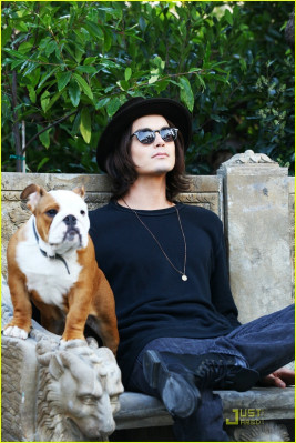 Tyler Blackburn pic #811928