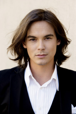 Tyler Blackburn pic #811623