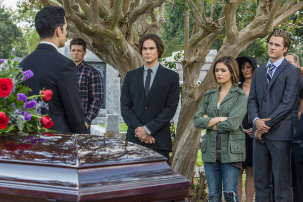 Tyler Blackburn pic #811922