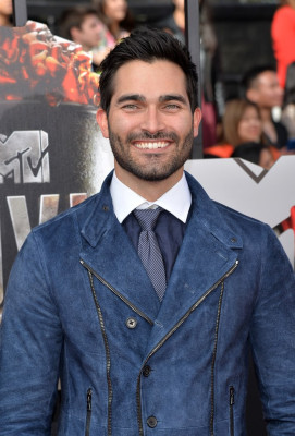 photo 9 in Tyler Hoechlin  gallery [id781499] 2014-12-20 00:00:00