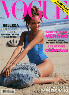 Tyra Banks by Carlo Dalla Chiesa for  Vogue Spain // June 1992.