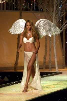 photo 20 in Tyra Banks gallery [id614068] 2013-03-17 00:00:00