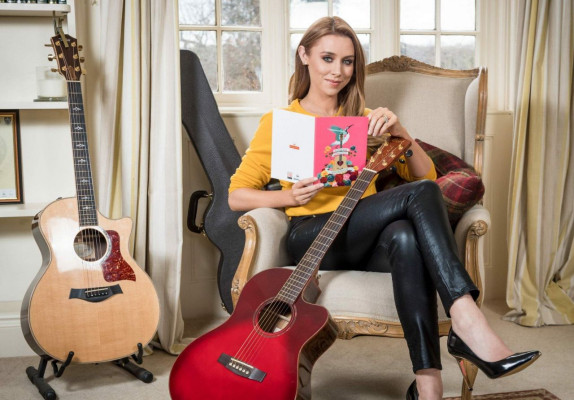 Una Healy – Photoshoot 2018