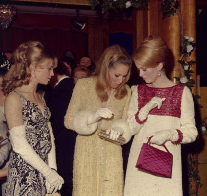 photo 20 in Ursula Andress gallery [id280389] 2010-07-23 00:00:00