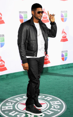 Usher pic #435979
