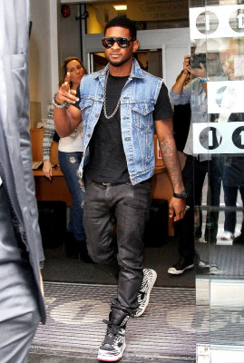 Usher pic #523835