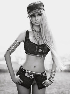 photo 7 in Valeria Lukyanova  gallery [id582464] 2012-11-19 00:00:00