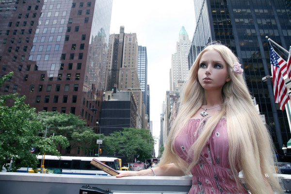 Valeria Lukyanova  pic #582456