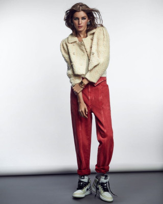 Valery Kaufman by Raul Tovar for Vogue Mexico (2021)