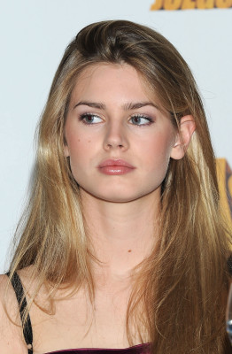photo 3 in Vanessa Hessler gallery [id330199] 2010-12-22 00:00:00