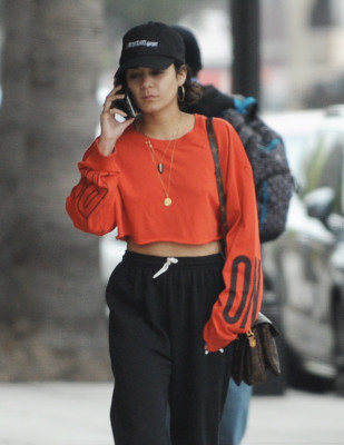 Vanessa Hudgens pic #1071040