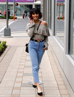 Vanessa Hudgens pic #1063094