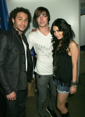 Vanessa Hudgens pic #294150