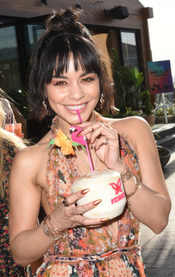Vanessa Hudgens pic #1063109