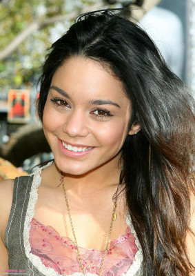 Vanessa Hudgens pic #174488