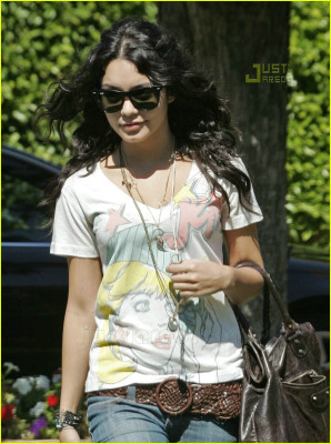 Vanessa Hudgens pic #148021