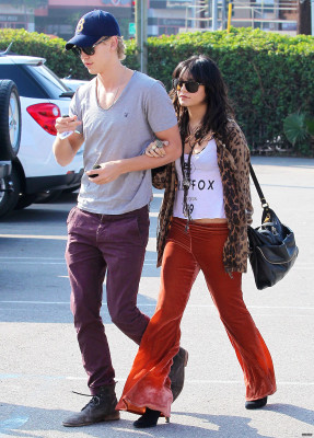 Vanessa Hudgens pic #465184