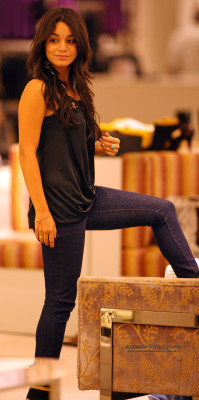 Vanessa Hudgens pic #119120