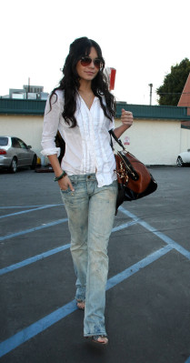 Vanessa Hudgens pic #132543