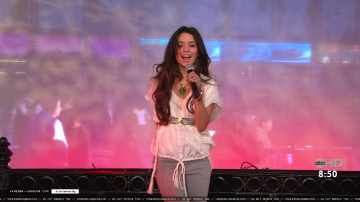 Vanessa Hudgens pic #138552