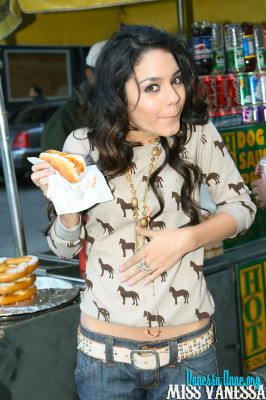 Vanessa Hudgens pic #146006