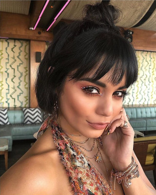 Vanessa Hudgens pic #1063103