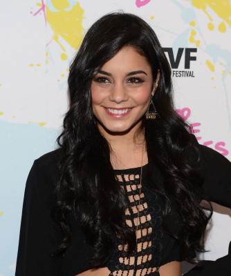 Vanessa Hudgens pic #575095