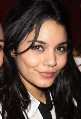 Vanessa Hudgens pic #585573