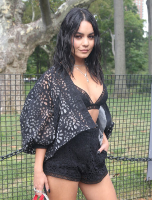 Vanessa Hudgens pic #1251473