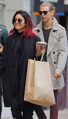 Vanessa Hudgens pic #768253