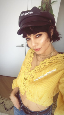 Vanessa Hudgens pic #1064246