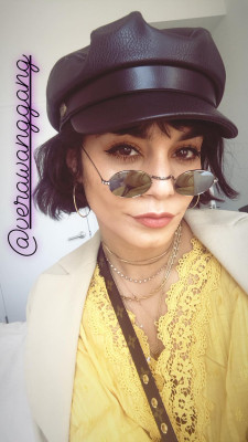 Vanessa Hudgens pic #1064245