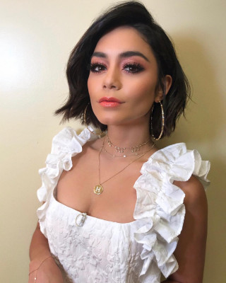 Vanessa Hudgens pic #1071032
